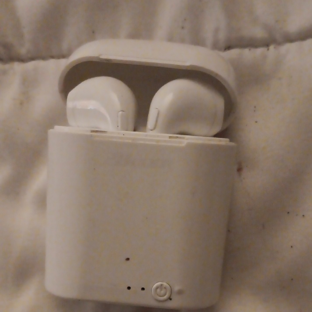 Sleek White Wireless Earbuds with Charging Case